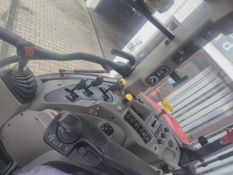 Case IH Farmall 120 M