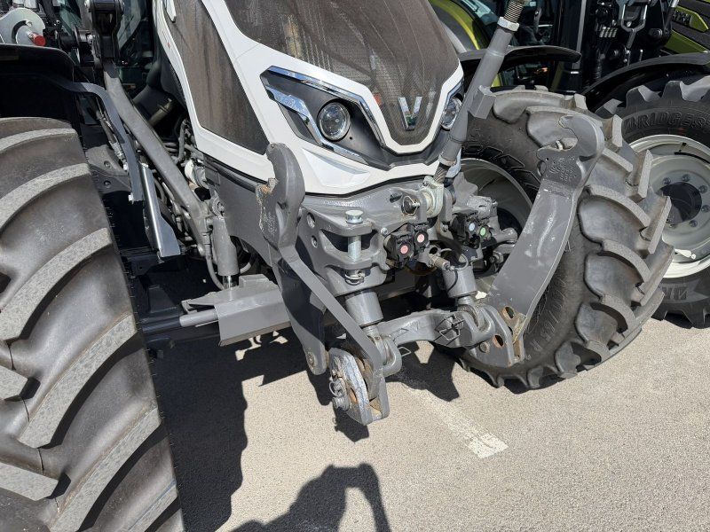 Valtra G135 ACTIVE