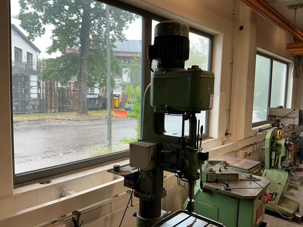 Röperwerk E 302/150 Säulenbohrmaschine