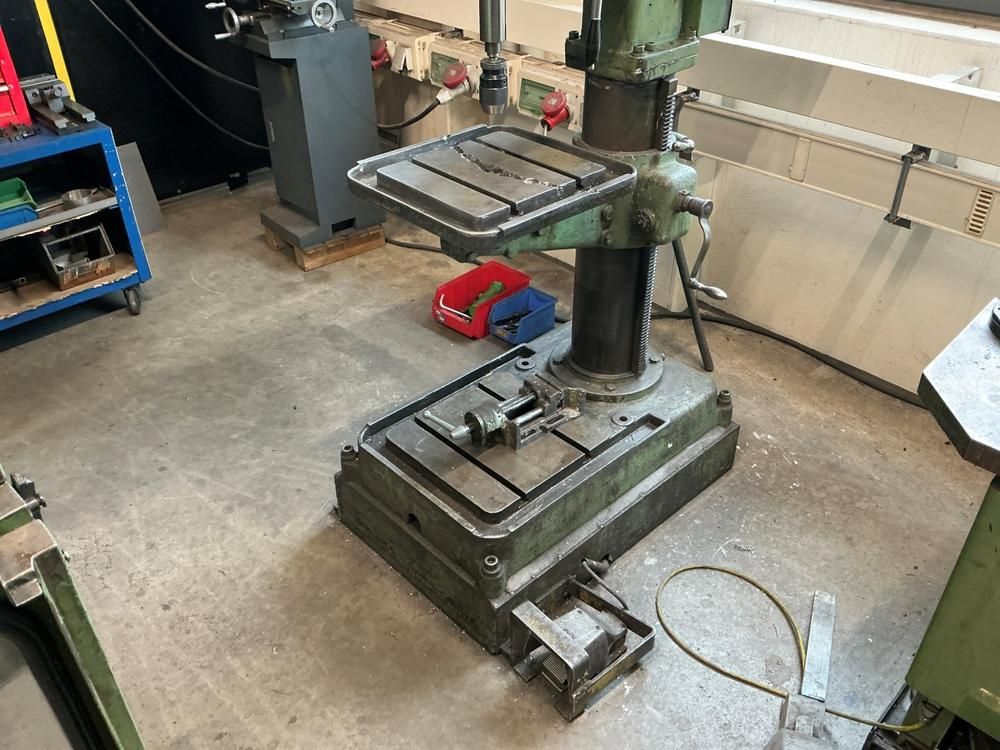 Röperwerk E 302/150 Säulenbohrmaschine