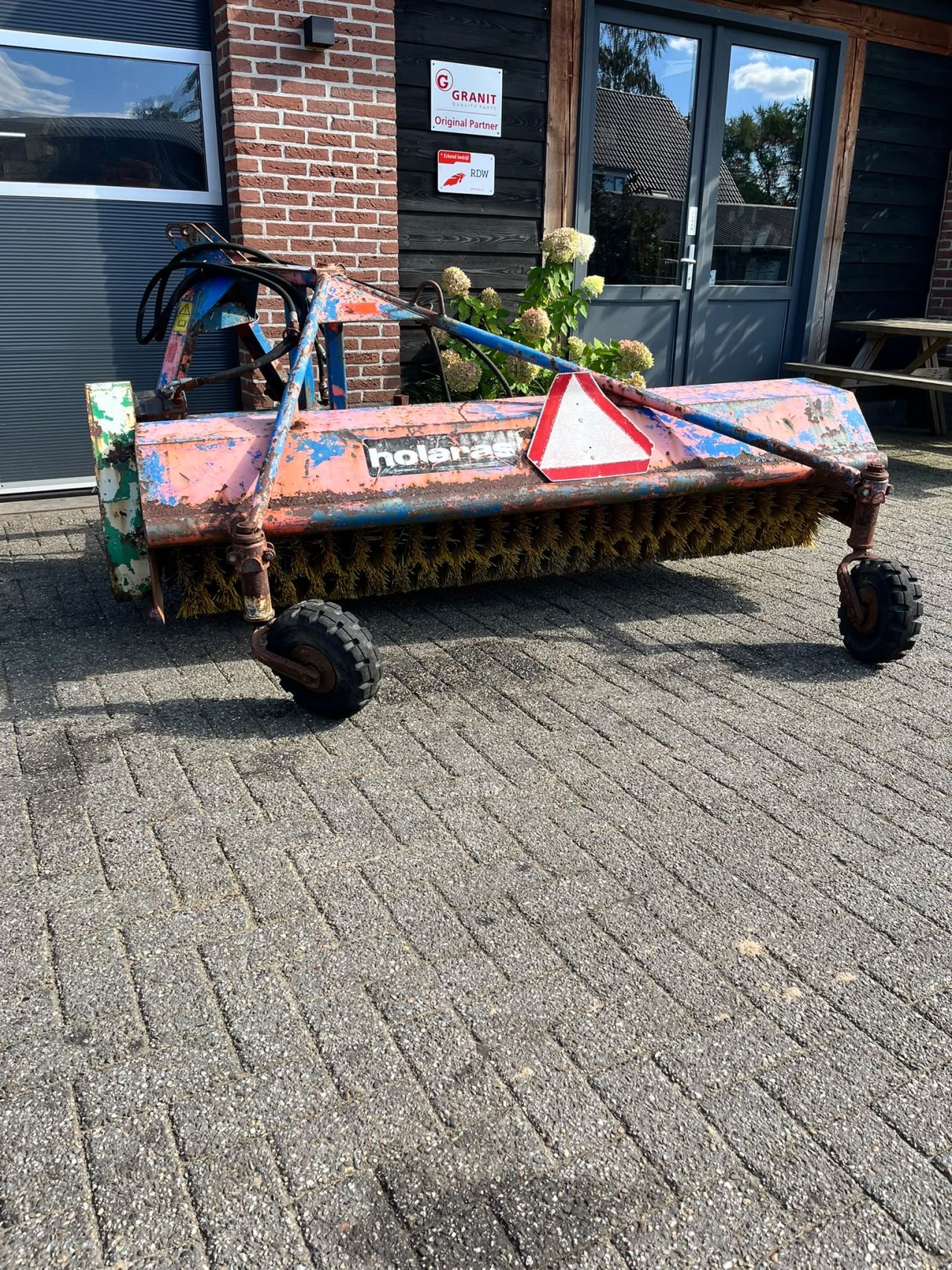 Holaras hydraulisch aangedreven veegmachine
