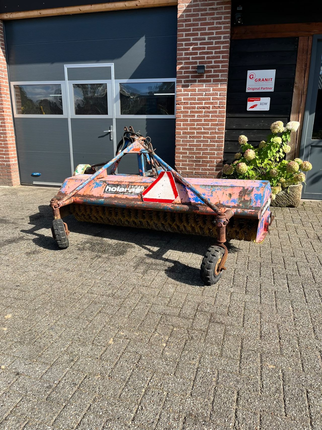 Holaras hydraulisch aangedreven veegmachine