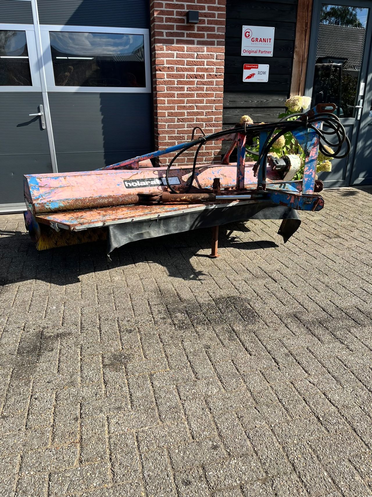 Holaras hydraulisch aangedreven veegmachine