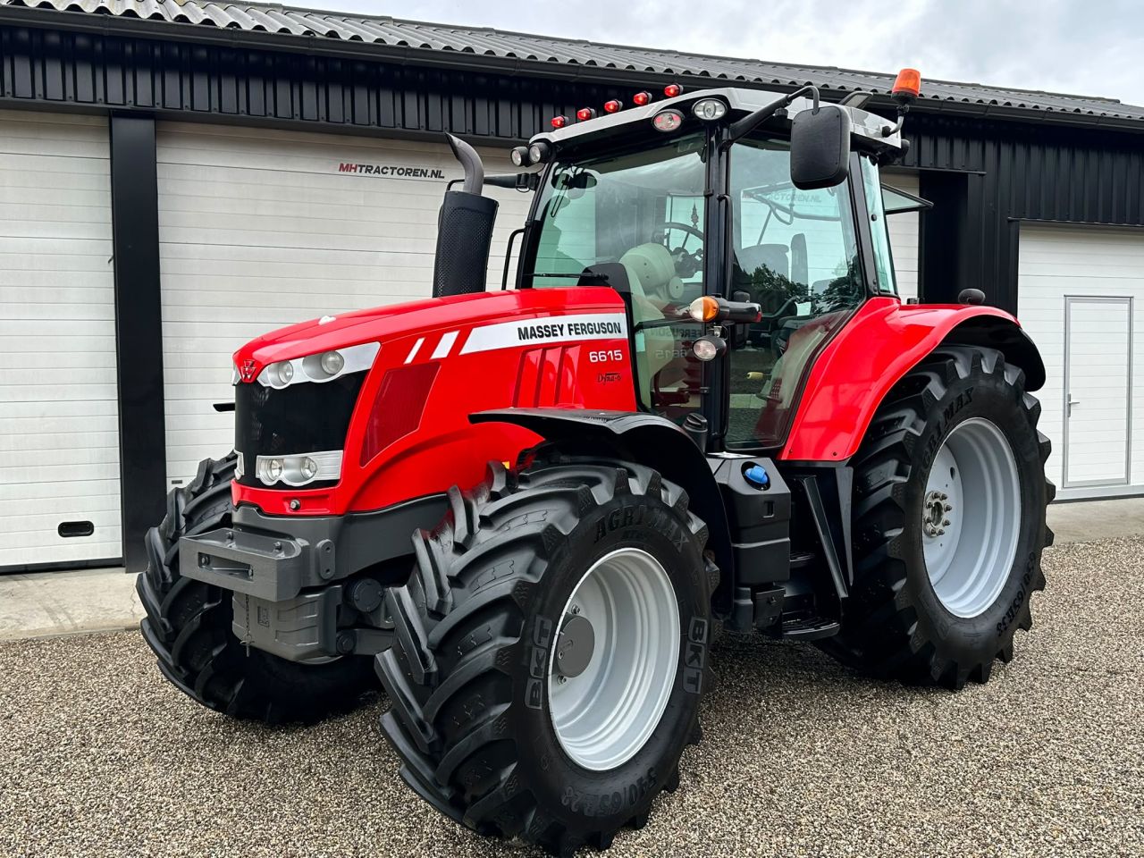 Massey Ferguson 6615