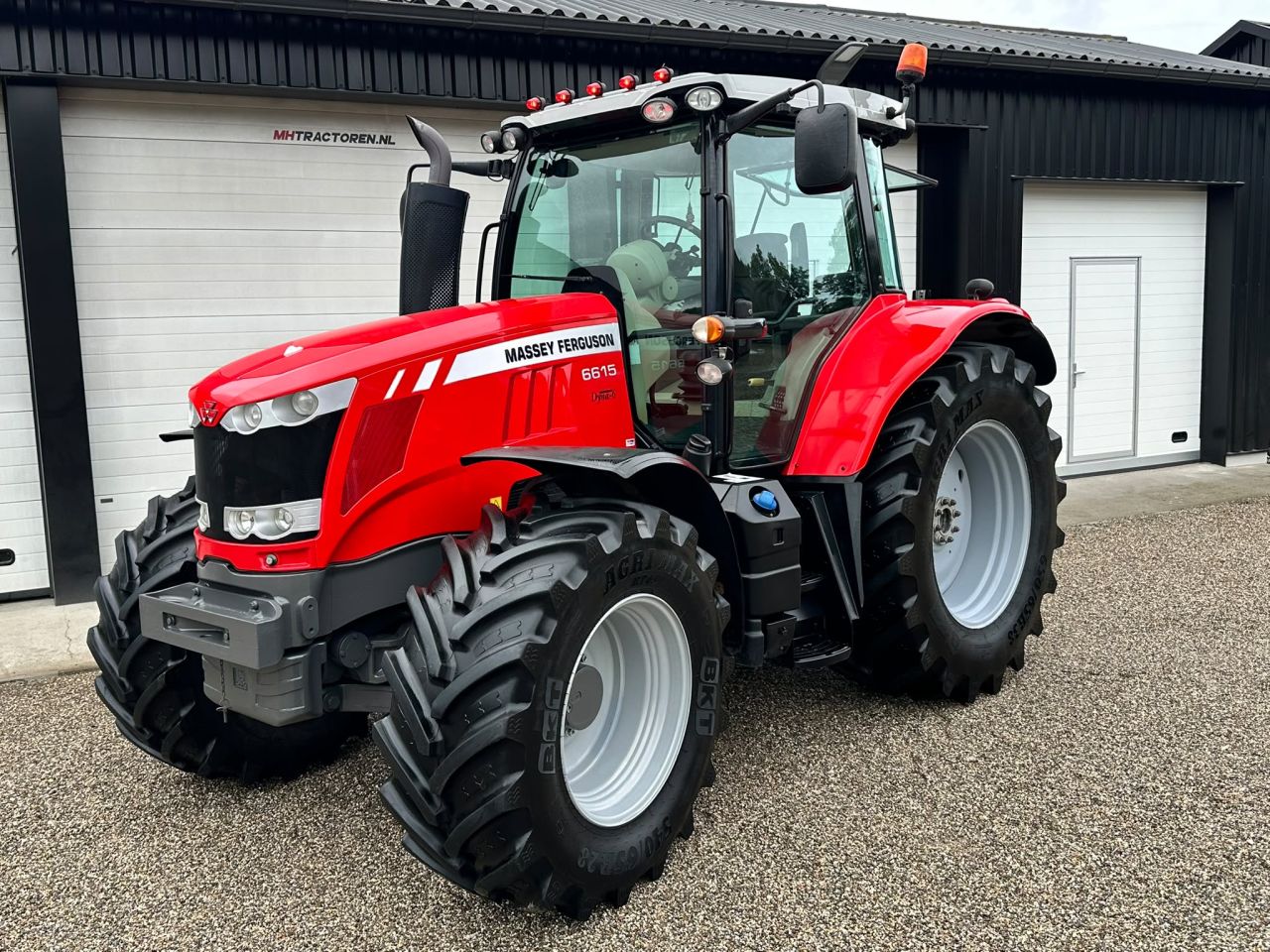 Massey Ferguson 6615