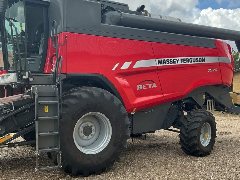 Massey Ferguson 7370 Beta