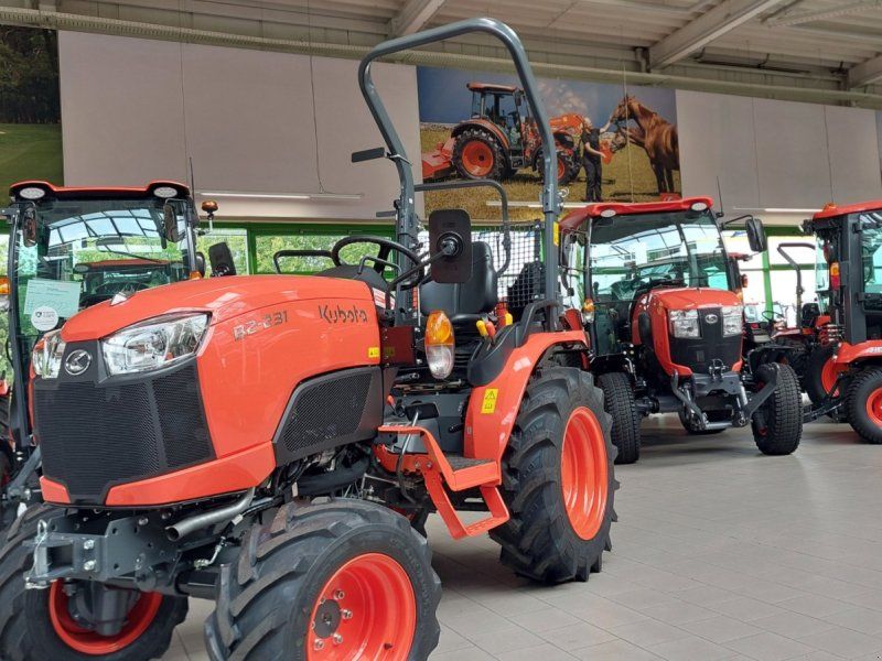 Kubota B2-231 ROPS