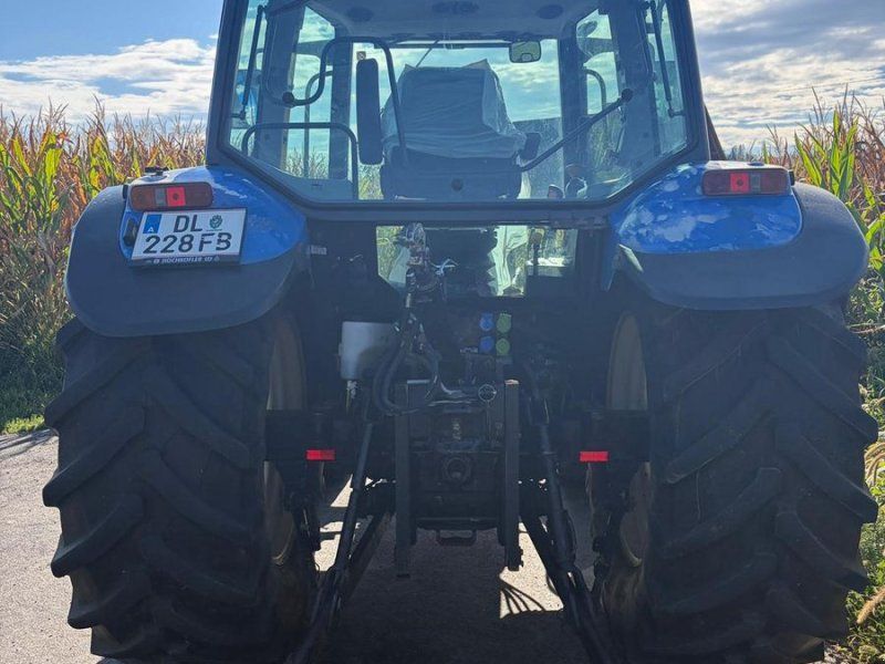 New Holland T5050