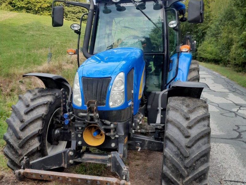New Holland T5060