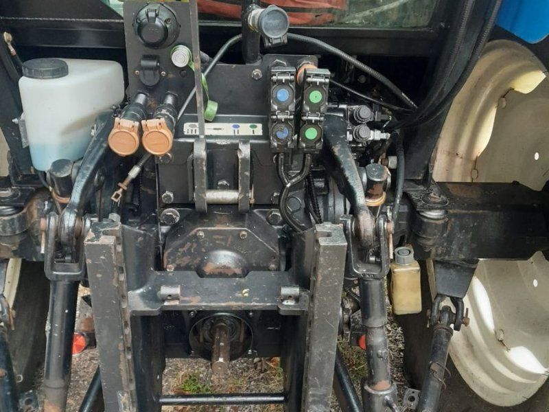 New Holland T5060