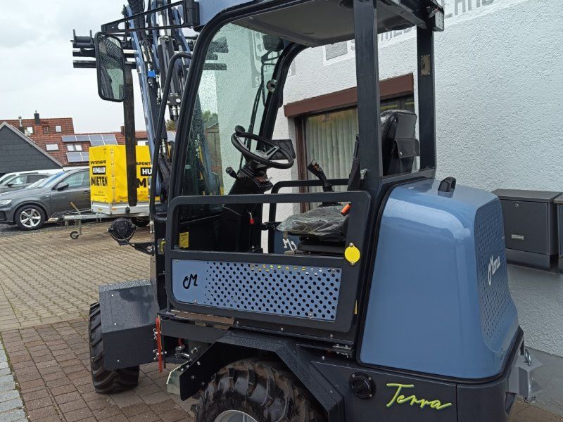 Mona Terra
