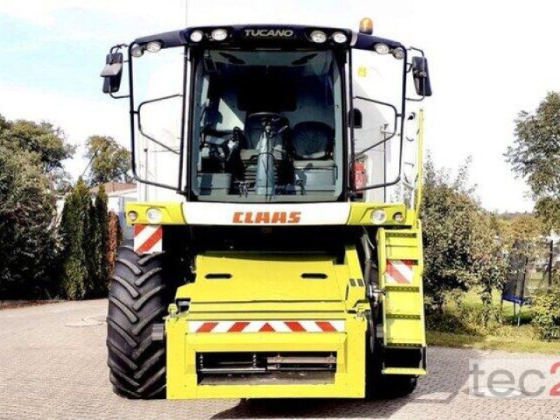 Claas Tucano 570