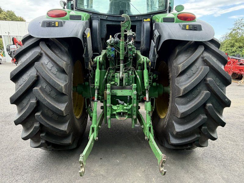 John Deere 6210R