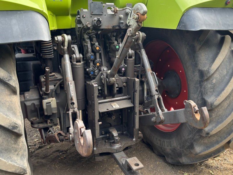 Claas ARION 550 CEBIS