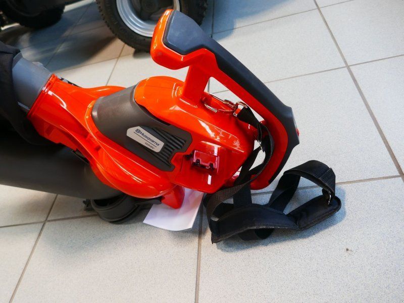 Husqvarna Akku Blas- und Sauggerät 120iBV-Set