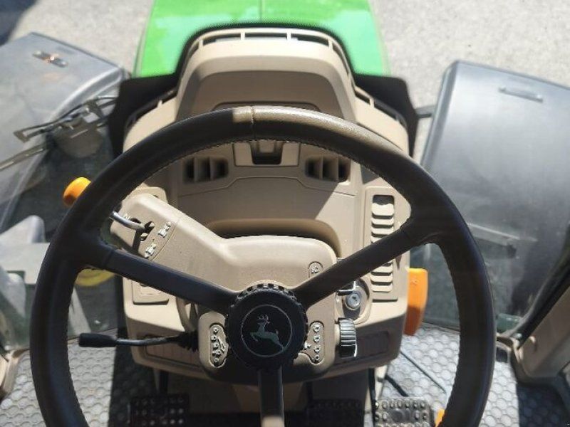 John Deere 6100M
