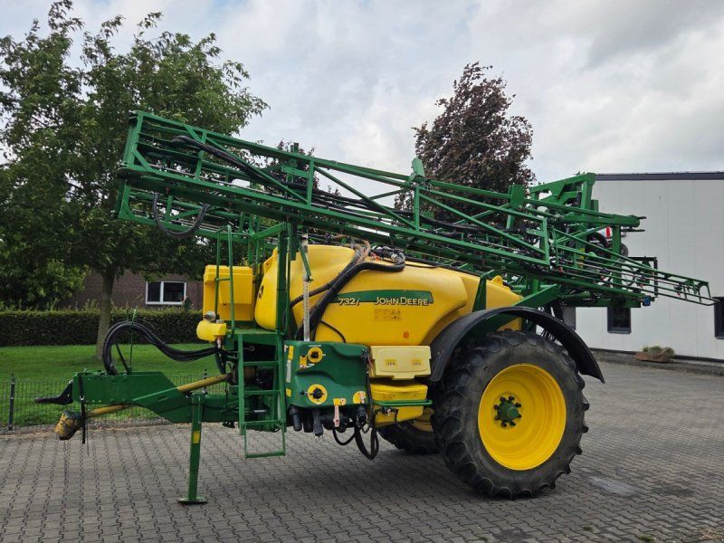 John Deere 732i