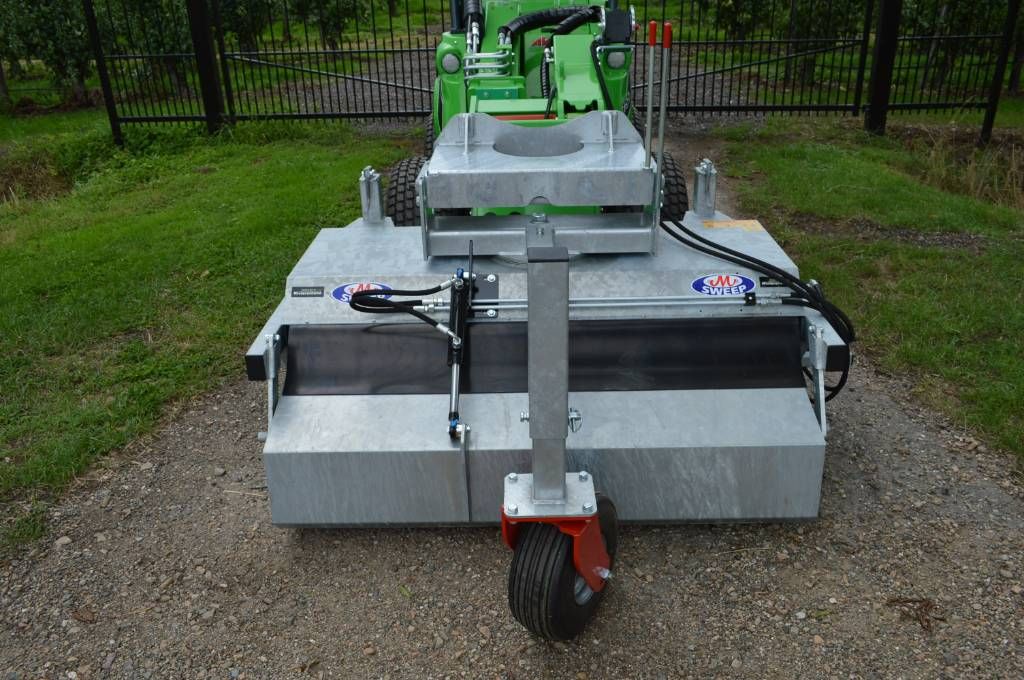 M Sweep HSTV600, 150 cm Veegmachine met opvang