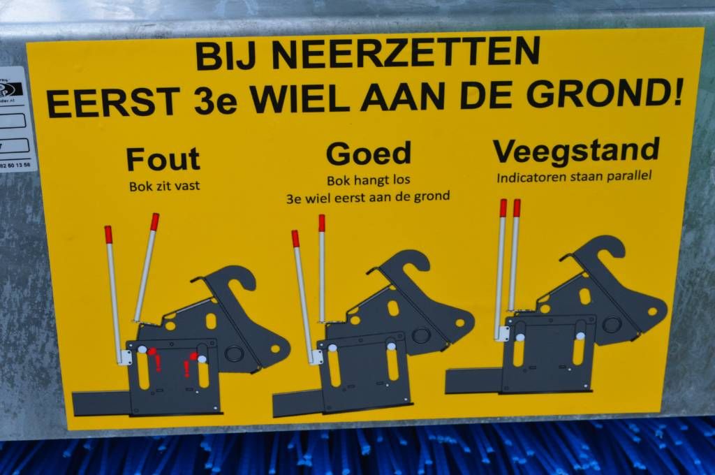 M Sweep HSTV600, 150 cm Veegmachine met opvang