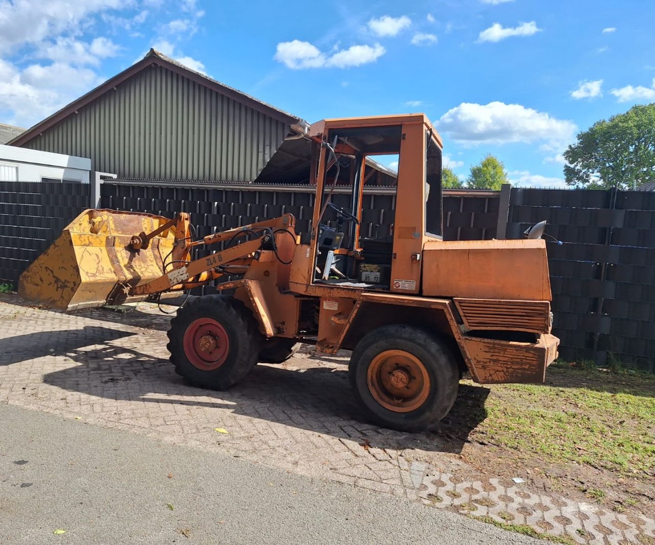Schaeff minishovel kubota bobcat yanmar minigraver