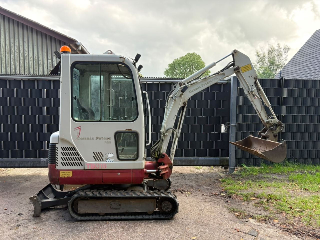 Takeuchi tb 016 minigraver kubota bobcat yanmar minishovel