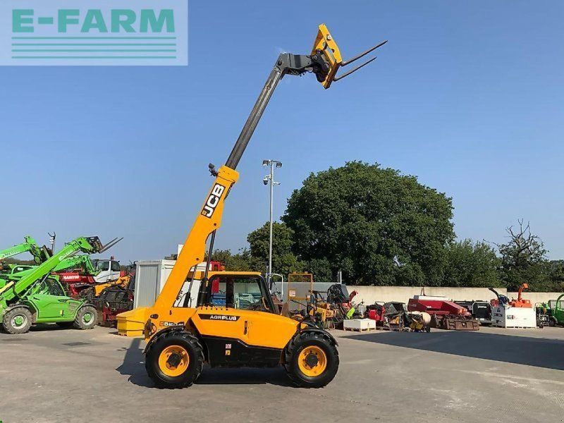 JCB 525-60 agri plus tele (st27038)