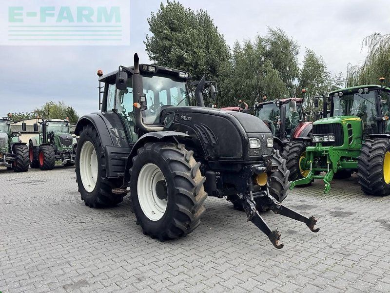 Valtra t202 versu