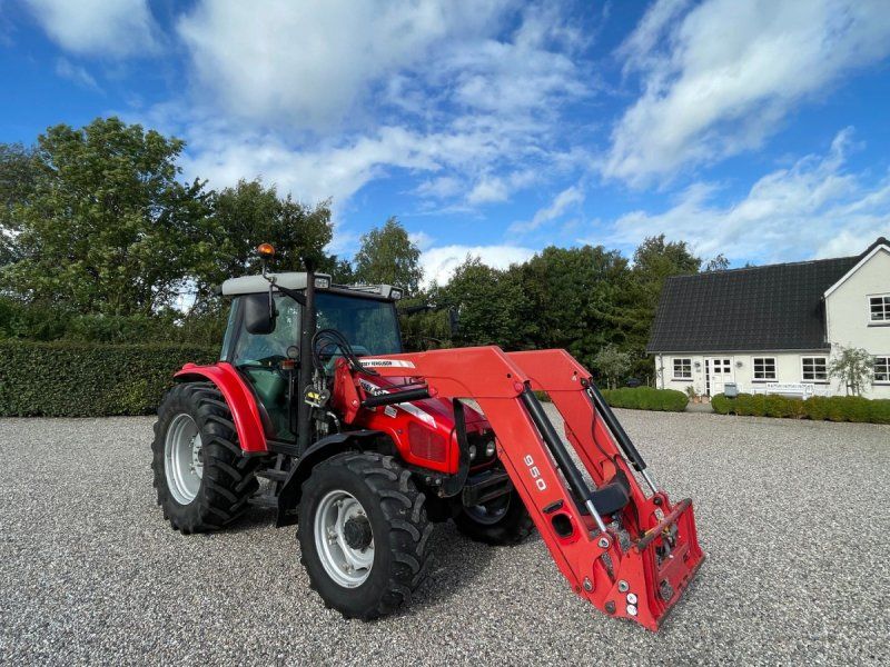 Massey Ferguson 5455 DYNA 4