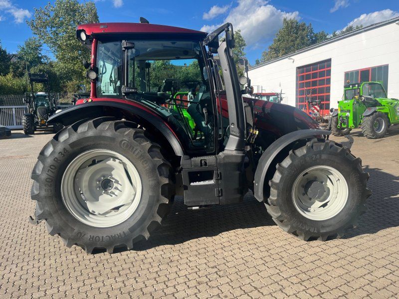 Valtra G125 Versu