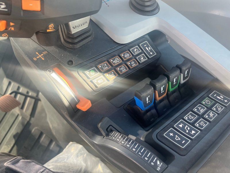 Valtra G125 Versu