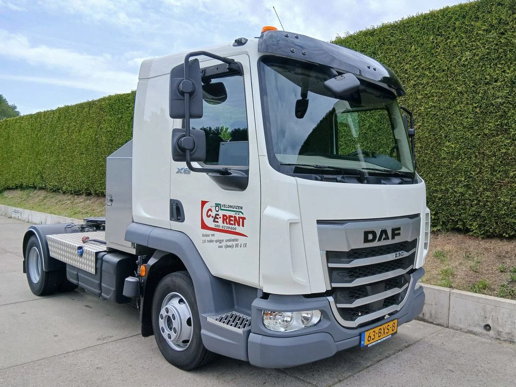 DAF XB 230 trekker GERESERVEERD