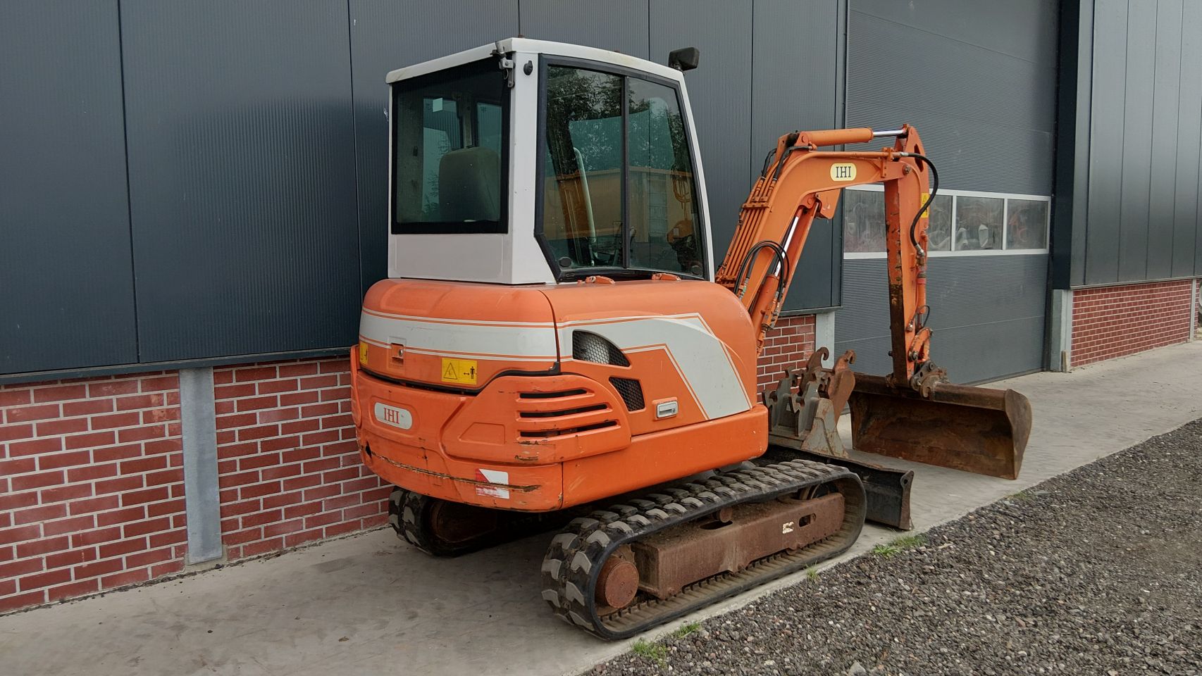 IHI 28N-3 graafmachine 3 bakken (bj2008) 28N-3
