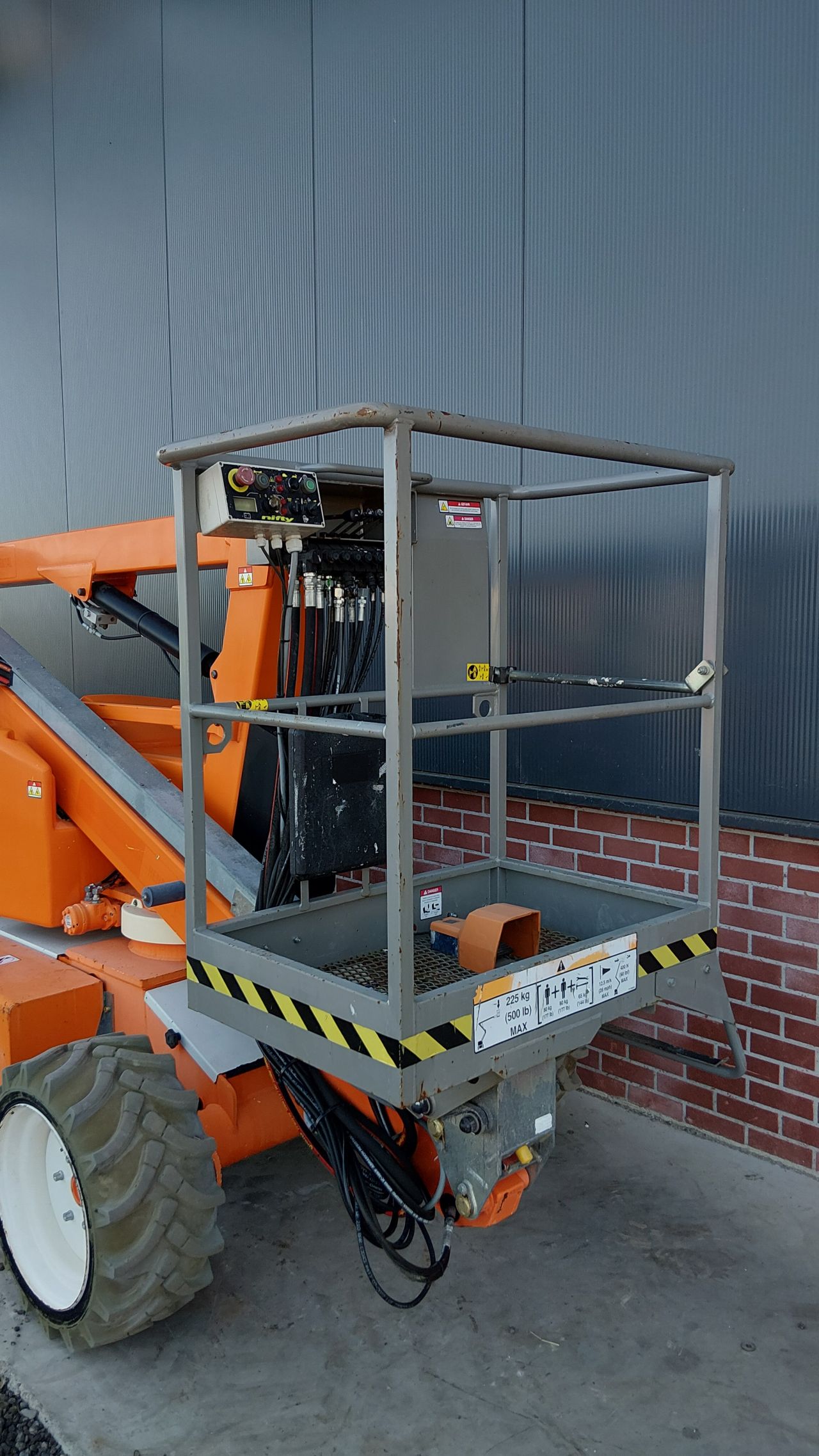 Nette Niftylift Hr12DE 4WD hybride nieuwe accus HR