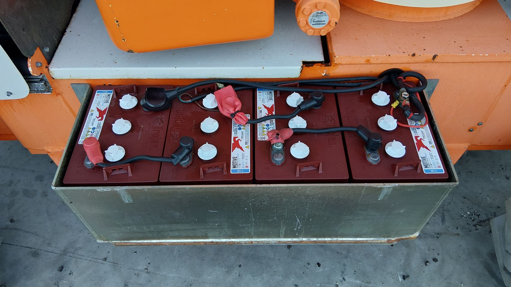 Nette Niftylift Hr12DE 4WD hybride nieuwe accus HR