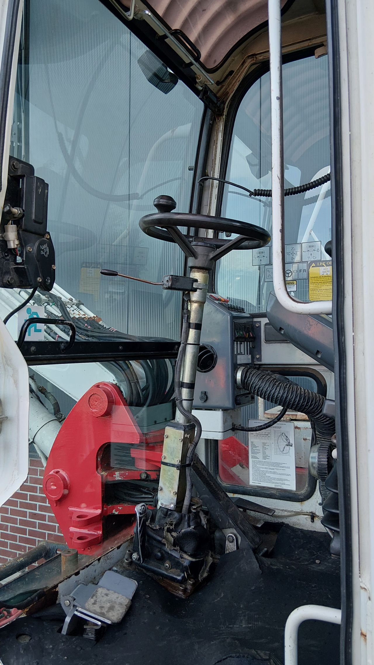 Complete Takeuchi TB175W mobiele sloop/sor/maai fu