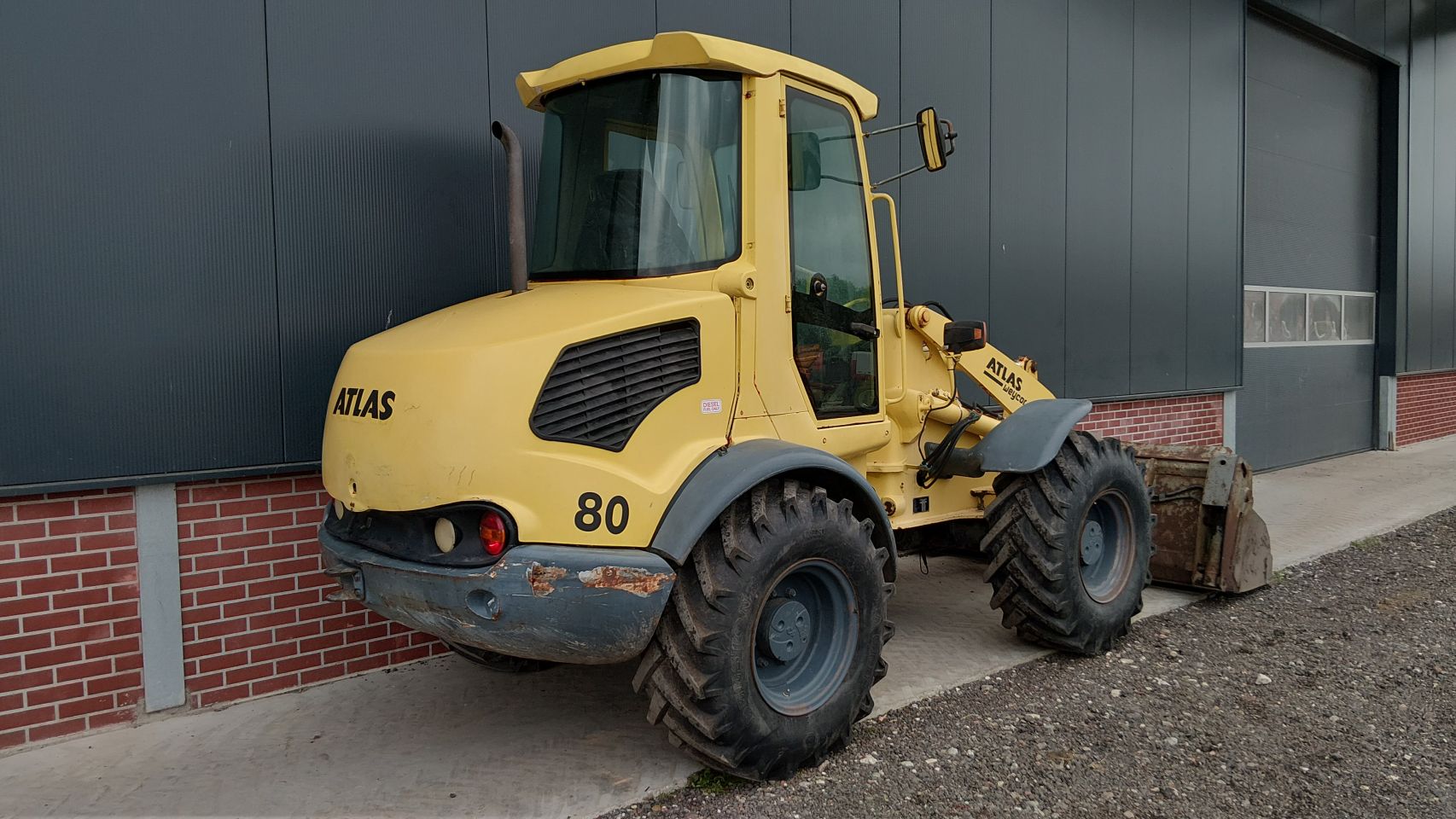 Atlas 80 shovel met kenteken (bj2001) 80