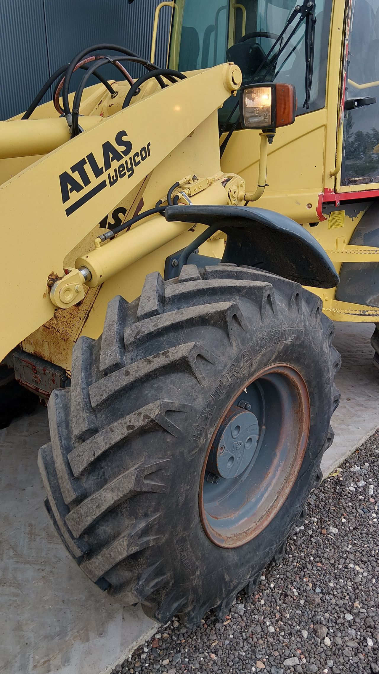 Atlas 80 shovel met kenteken (bj2001) 80