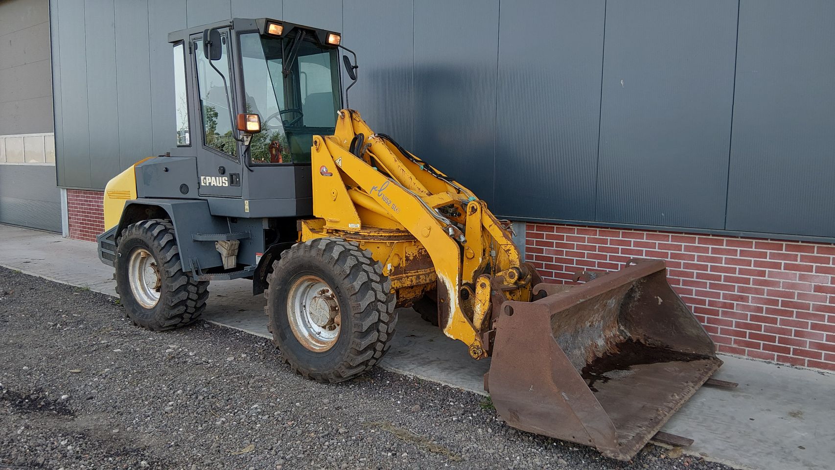 Paus RL1052SL shovel draaigiek (bj2006) bak+vorken RL 1
