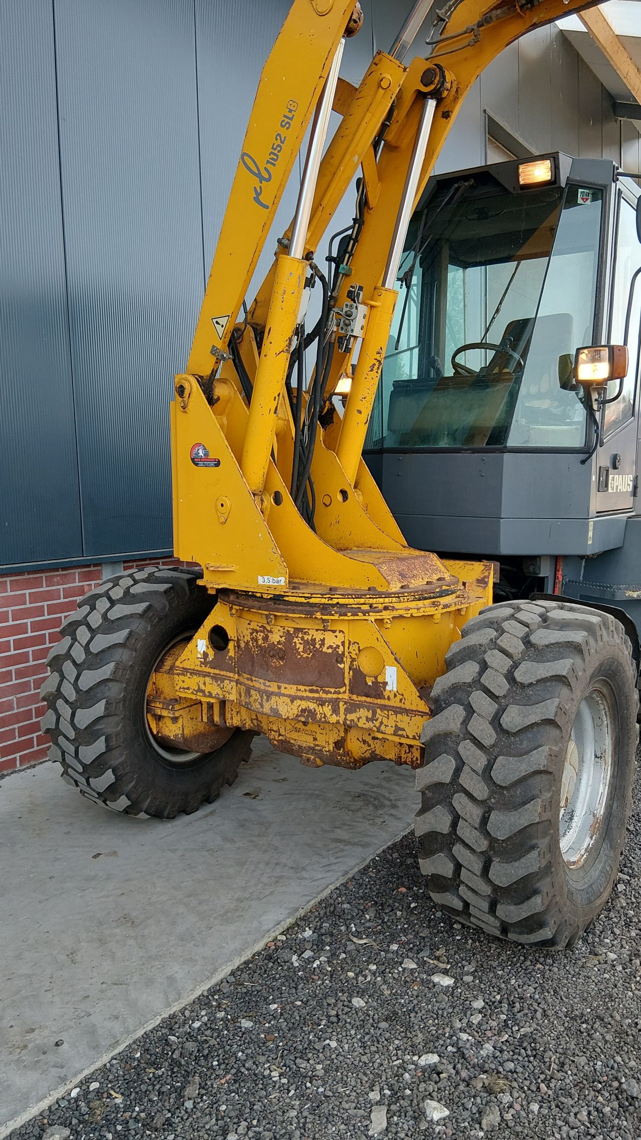 Paus RL1052SL shovel draaigiek (bj2006) bak+vorken RL 1