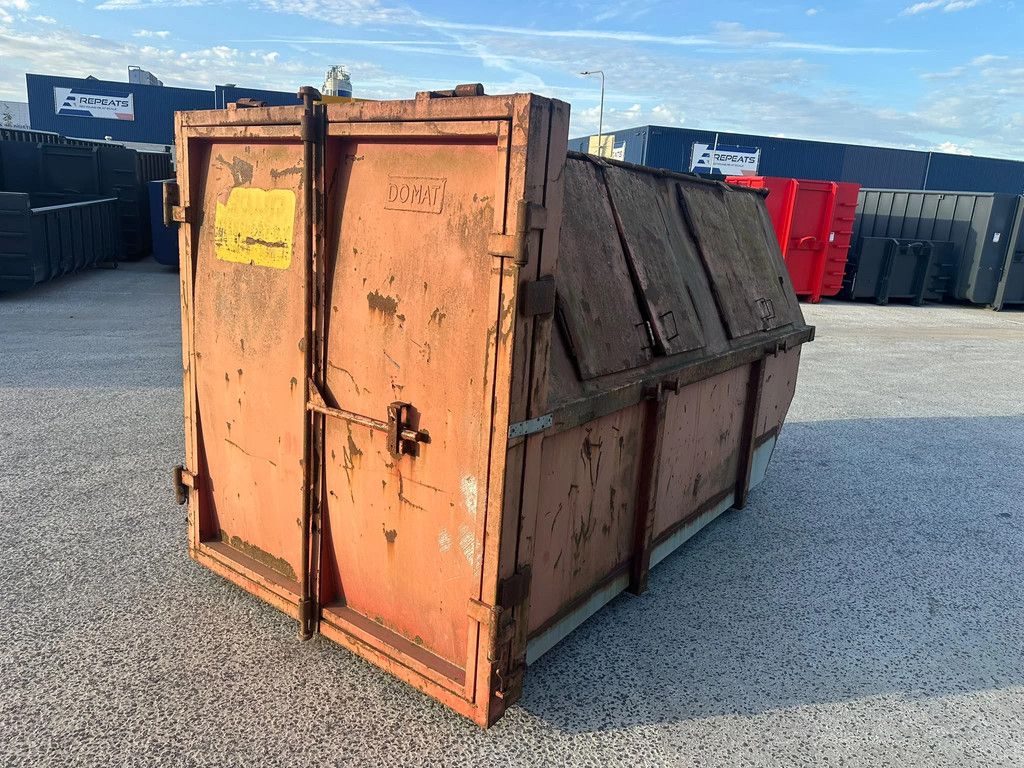 Domat Gebruikte 9m3 portaalarm container