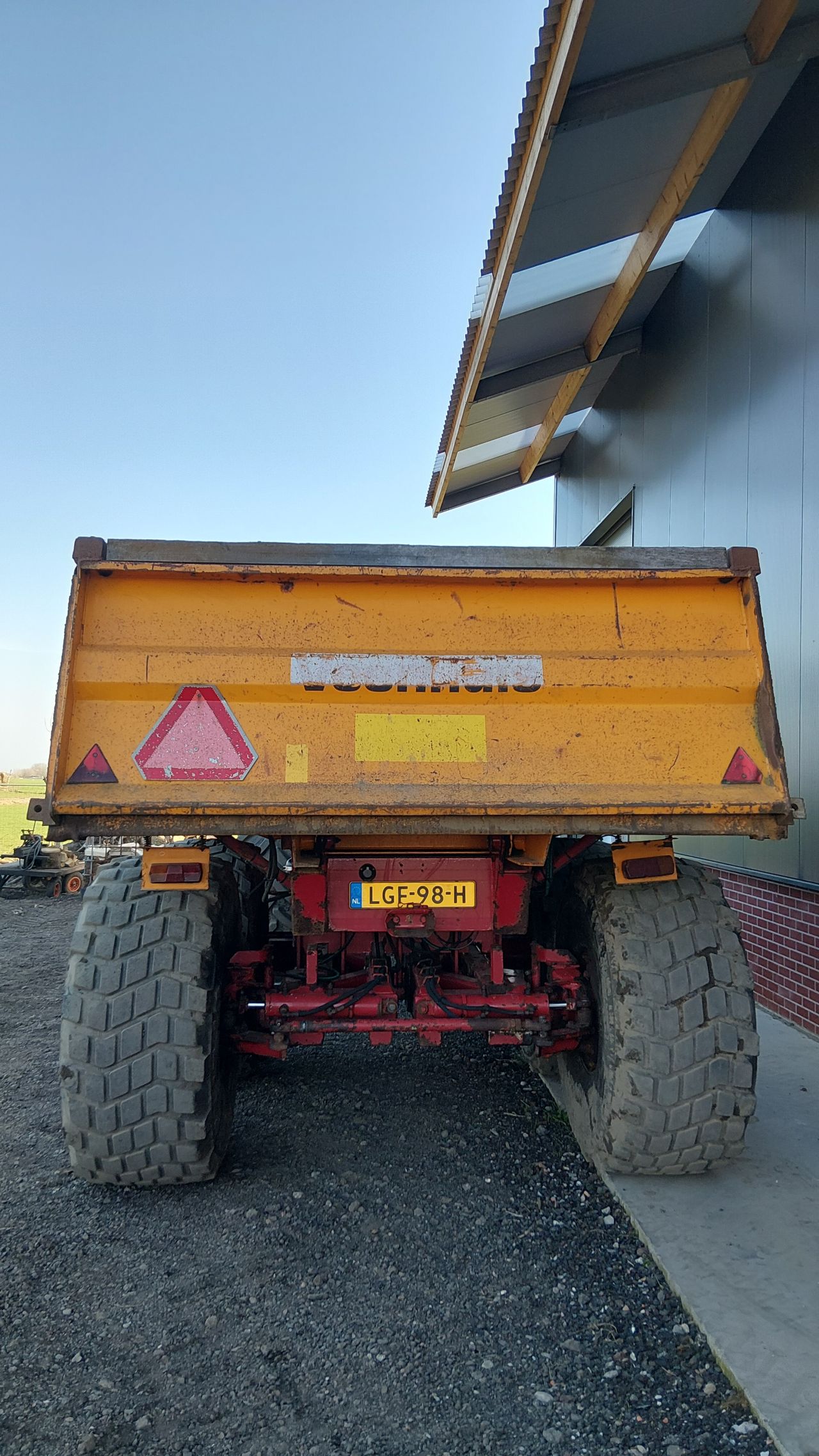 Veenhuis JVZK 20000 kieper (bj2001) gestuurd 20000