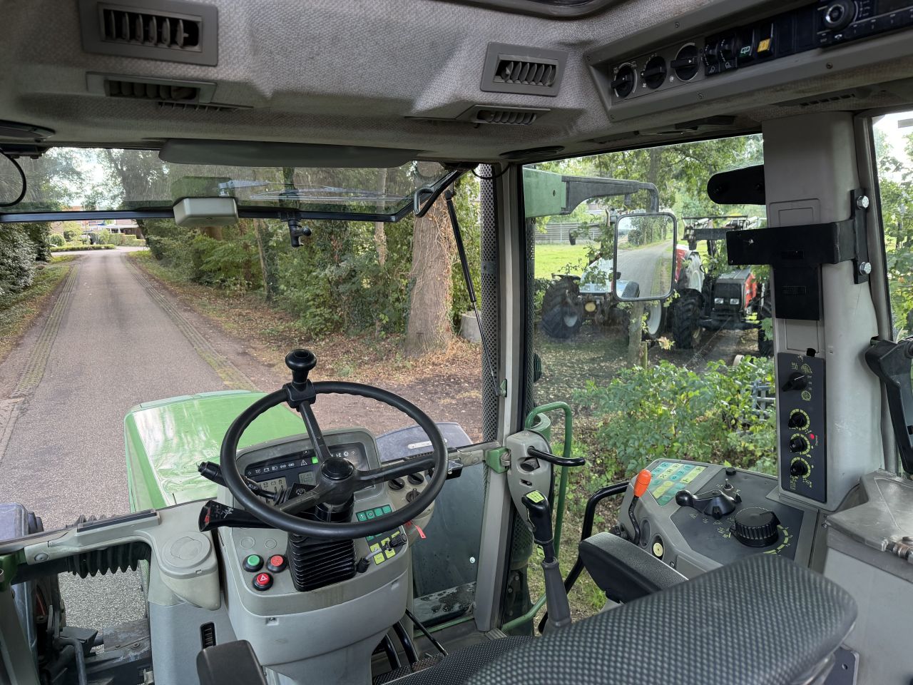 Fendt Favorit 824 Turboshift