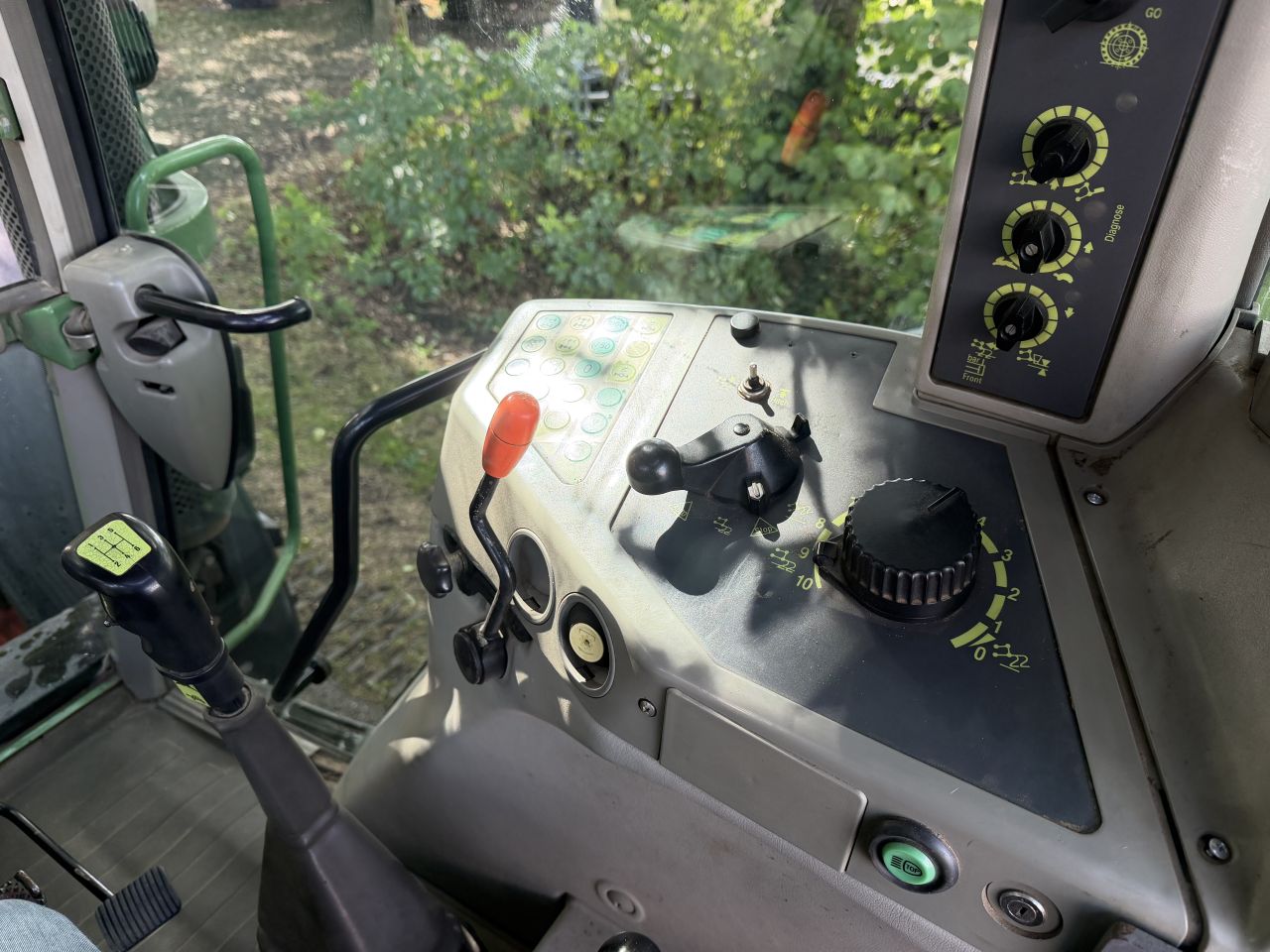 Fendt Favorit 824 Turboshift