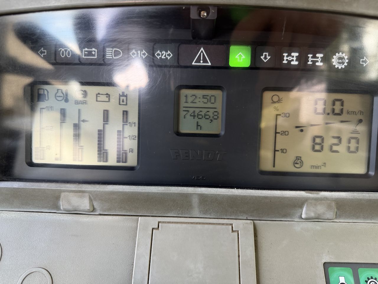 Fendt Favorit 824 Turboshift