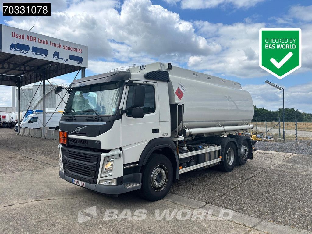 Volvo FM 370 6X2 LAG Fuel tanker 18.950 Liter 4 compartments Steering axle VEB Euro 6