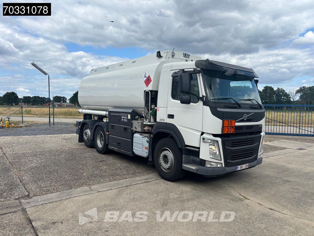 Volvo FM 370 6X2 LAG Fuel tanker 18.950 Liter 4 compartments Steering axle VEB Euro 6