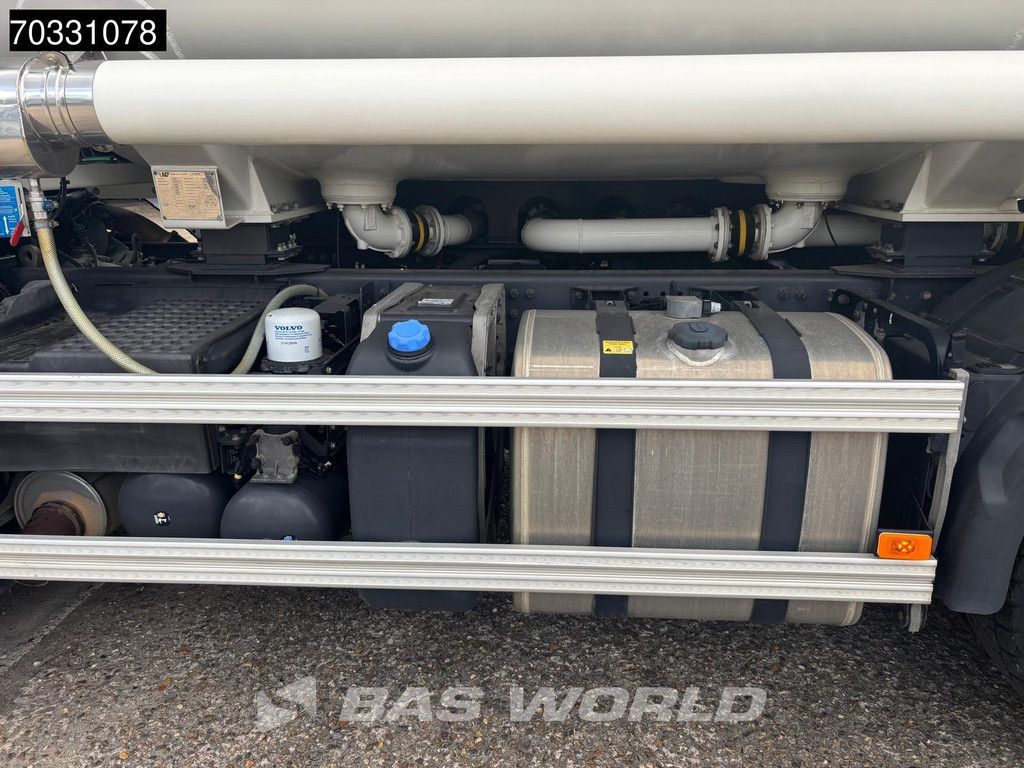 Volvo FM 370 6X2 LAG Fuel tanker 18.950 Liter 4 compartments Steering axle VEB Euro 6