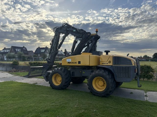 Mecalac 12 MXTbouwjaar 2004 12533 uur