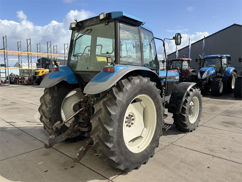 New Holland 8340 SLE