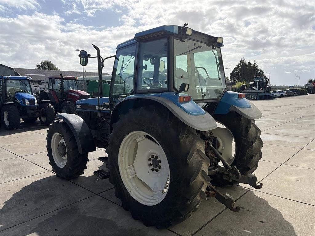 New Holland 8340 SLE